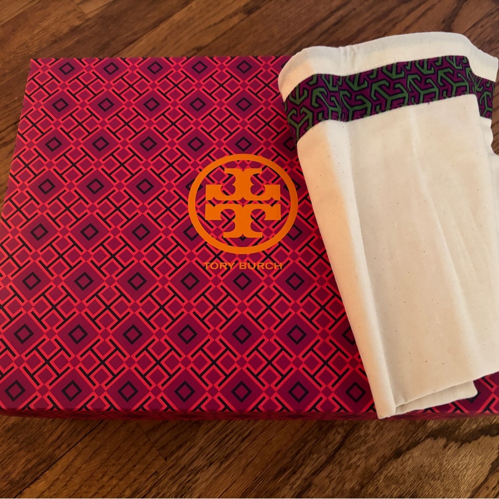 Tory Burch Fulton Stacked Heel Ankle Bootie Boots Size 8 with Box and Dustbag - Picture 7 of 7